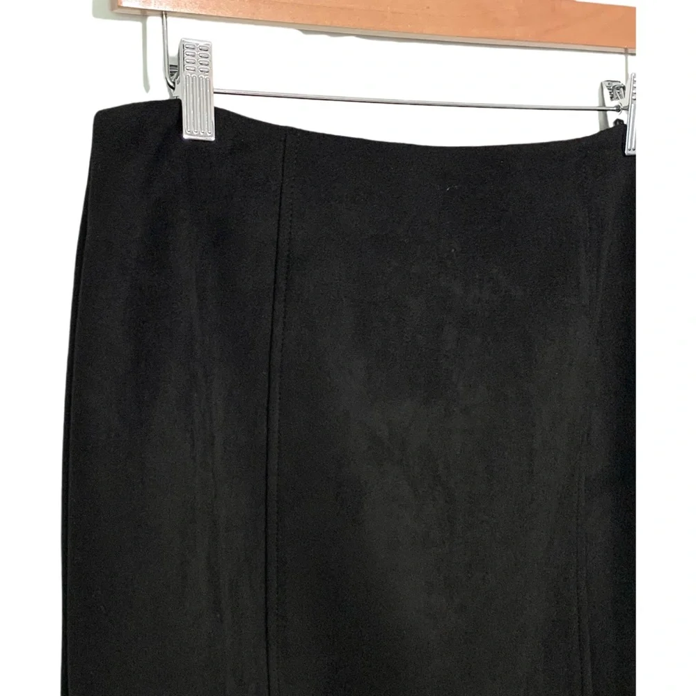 Kasper Black Micro Suede Pencil Skirt Size 8 Chic Polished Classic Basics